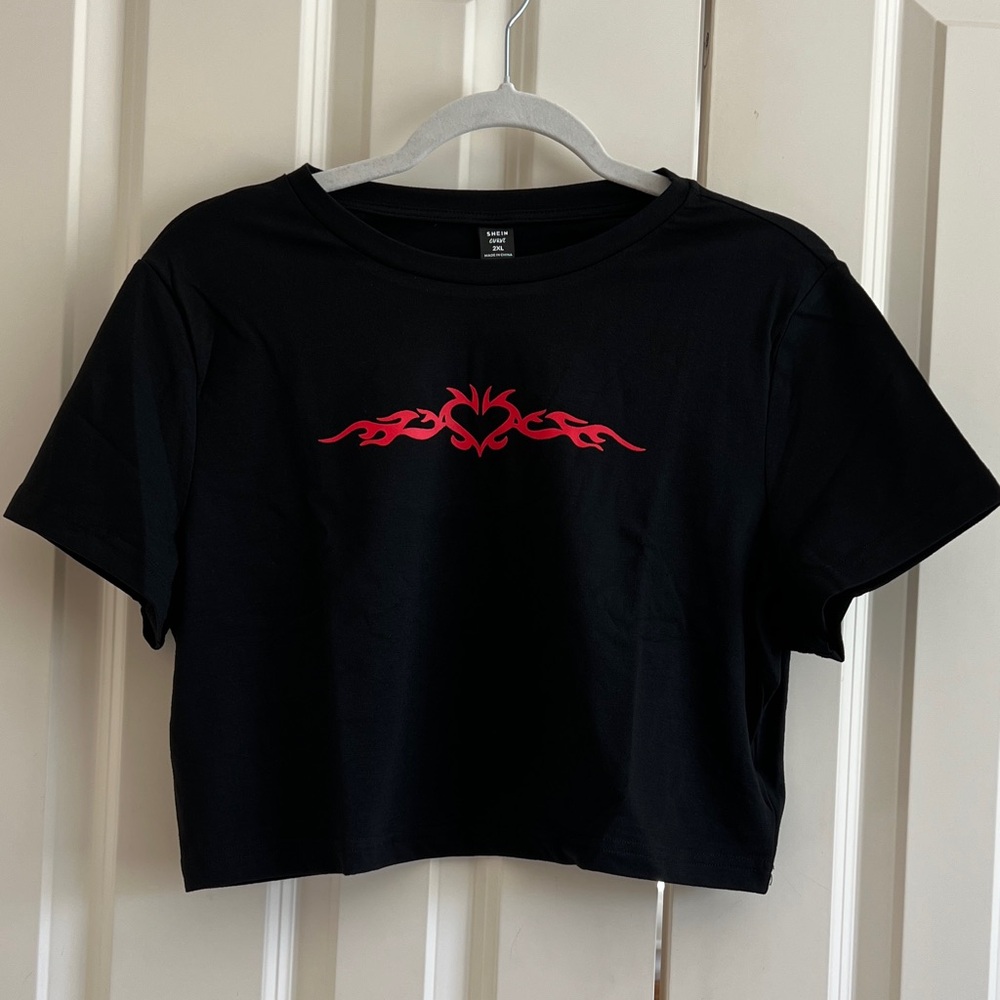 SHEIN Black Curve 2XL Cropped Top